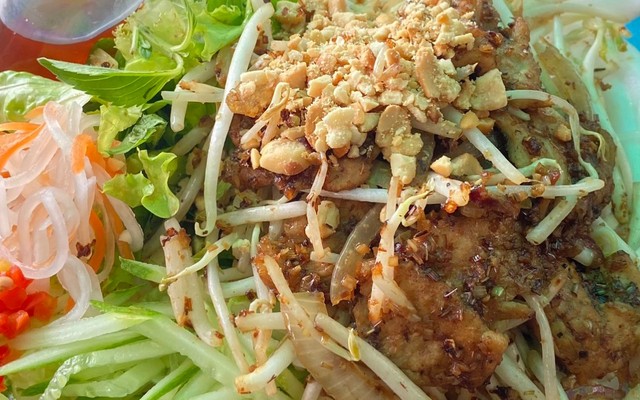 Bún Xào & Nước Ép 57 - Quang Trung