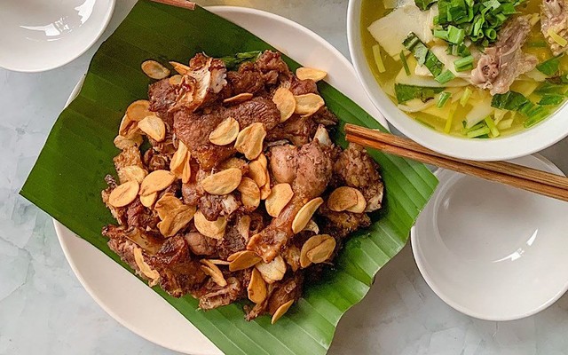 Ngan Cháy Tỏi Hàng Thiếc - Đường 53