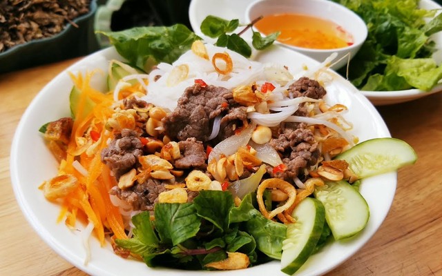 Mai Ngon - Bún Bò Nam Bộ & Bún Nem - Thợ Nhuộm