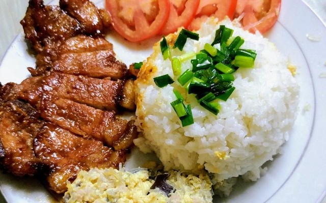 Cơm Tấm Sườn Hồng Nhi - Tạ Uyên