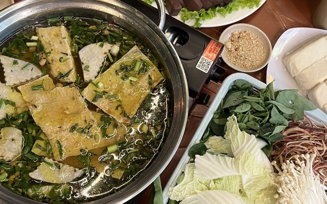 Đặc Sản Lẩu Ngon - Lẩu Đuôi Bò Tây Bắc, Gà Nướng & Xôi Chim - Văn Cao