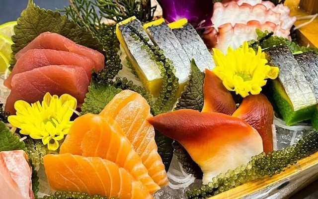Cá Hồi 6 Múi - Sashimi & Sushi - Nguyễn Hữu Cảnh