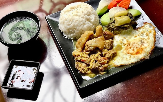 Bếp Nhà “ I “ - Cơm Văn Phòng - Ngụy Như Kon Tum