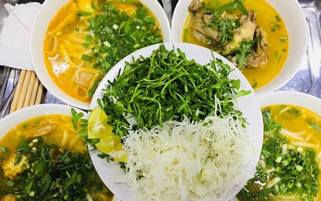 Bánh Canh Cá Lóc Trần - Cư Xá Phú Lâm B