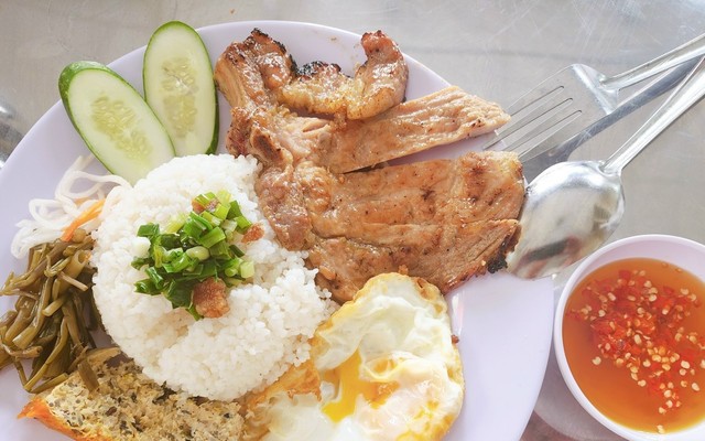 Cơm Tấm Thảo Anh - Nơ Trang Long
