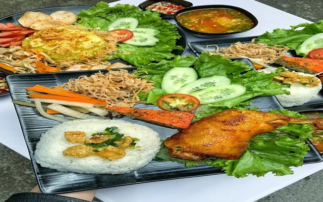 Cơm Tấm Cầu Thủ - Thái Hà