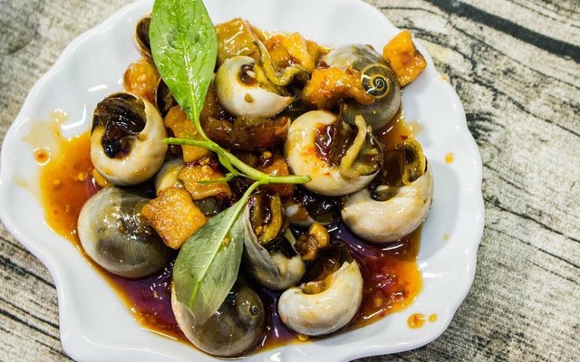 Ốc Nhung - 201 Tên Lửa