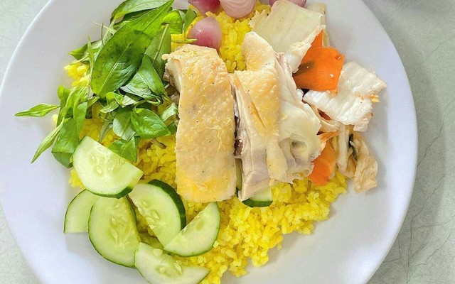 Cơm Gà Phú Yên Cô Út - Nguyễn Văn Khối