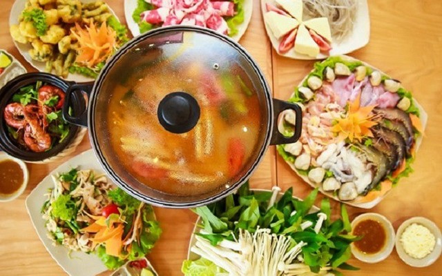 Quán Tấn Dũng - Cơm Trưa & Lẩu - Trần Hoàng Na