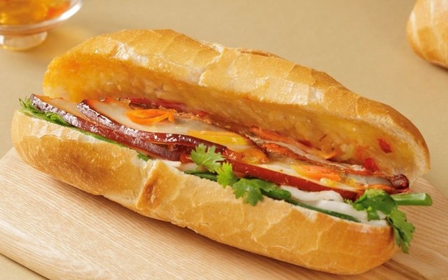 Bánh Mì Thịt Liên Hoa Sài Gòn - Cách Mạng Tháng 8