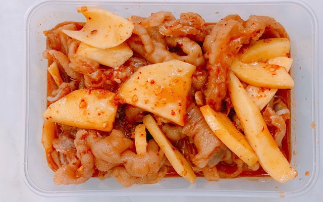 Góc Bếp Mẹ Cọp - Mi Lô Ngũ Vị Và Chân Gà Sốt Thái - Võ Thị Sáu