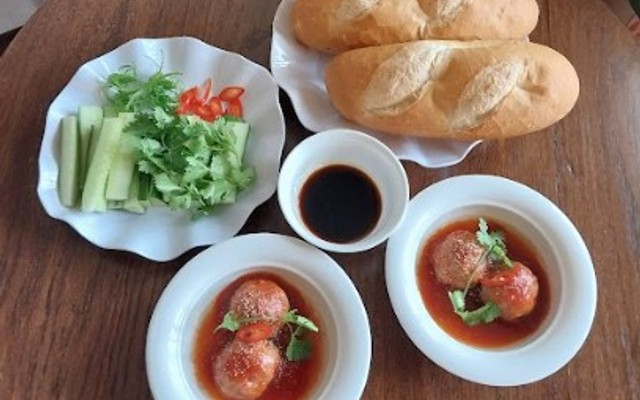 Tiny's House - Bánh Mì Bò Nướng & Trà Chanh Mật Ong - 75 Đường 12