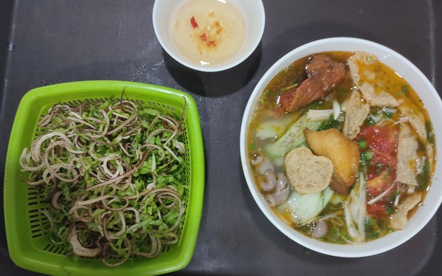 Bún Cá Cay Bà Nga Béo - Nguyễn Công Hoà