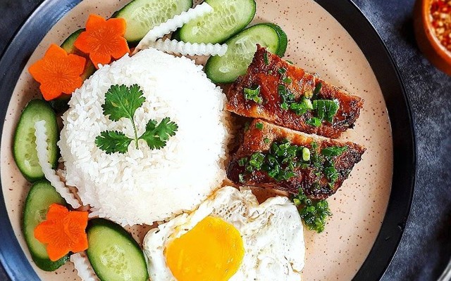 HAM CƠM TẤM ĐÊM - Cơm Tấm Sườn Nướng - Phạm Văn Chiêu