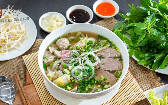 Phở NAY - 21 Trịnh Đình Thảo