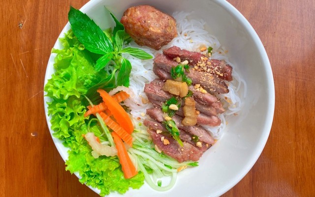 4Z Bún Thịt Nướng - Bún Thịt Nướng & Bánh Hỏi Thịt Nướng - Nguyễn Thị Minh Khai