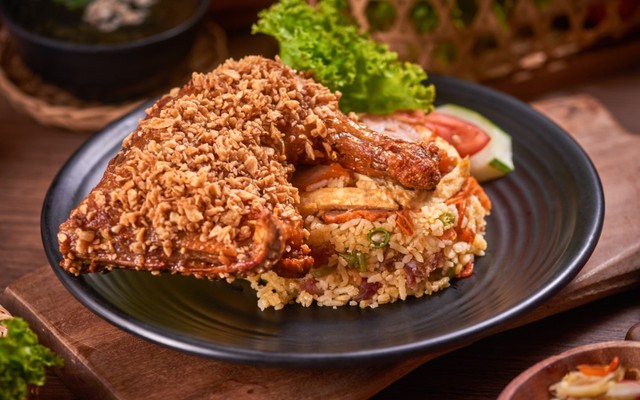 QK COFFEE & RESTAURANTS - Cơm Gà Sốt Mắm Tỏi - Phan Đình Giót