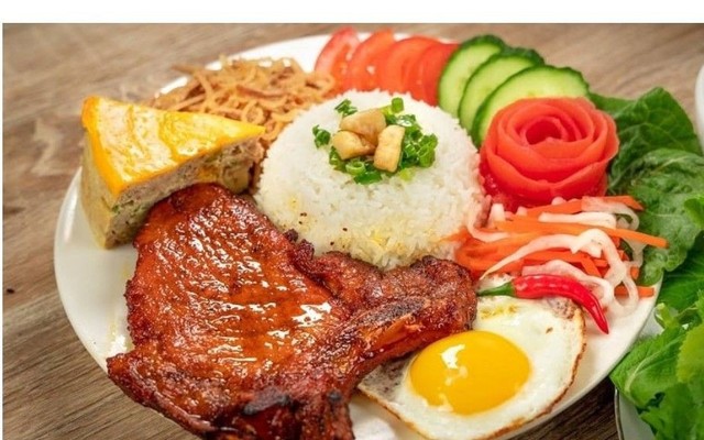 Cơm Tấm & Bún Chả Bình Minh