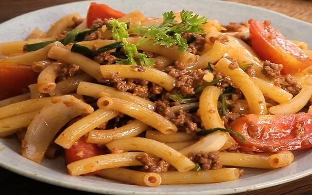 Nui Xào Bò Nga Lâm - Cơm & Mì Xào - Phạm Thế Hiển