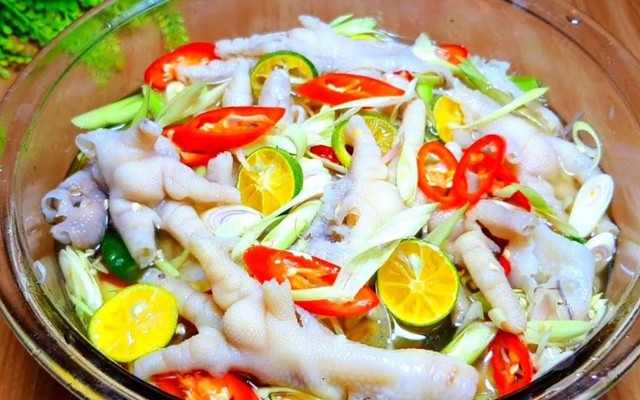 Chân Gà Thảo Vi - 114 Ngõ Chung Cư Đội Cung