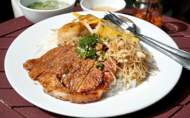 Cơm Tấm Minh Luân - Châu Thị Vĩnh Tế