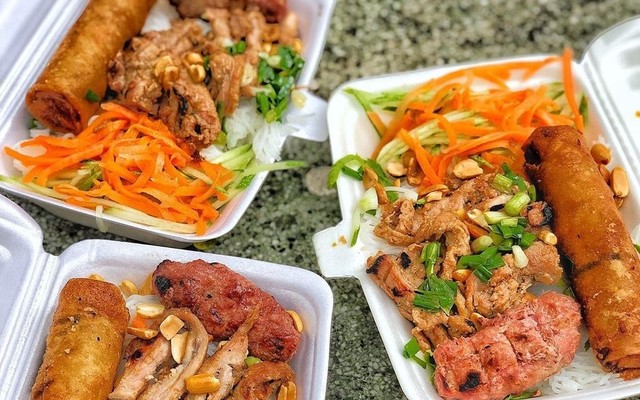 Bún Thịt Nướng Cô Ớt - Lẩu Cá 99K