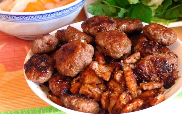Bún Chả Minh Long - Nguyễn Văn Cừ