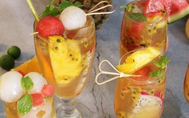 Rebeca Linh - Trà Hoa Quả Tươi Bốn Mùa