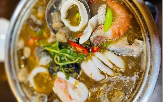 Bếp Tám Miền Tây - Lẩu Mắm Miền Tây & Bò Kho Nước Dừa