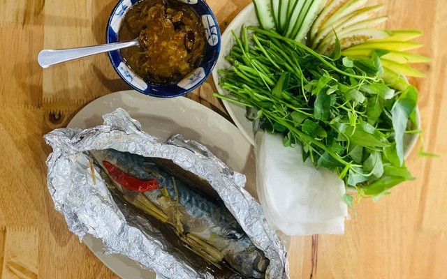 CT1 Food & Drink - Cá Nục Nướng