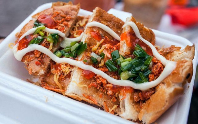 Bánh Mì Cô Hà - Bánh Mì Nướng Ớt Đỏ - Chung Cư Tây Thạnh