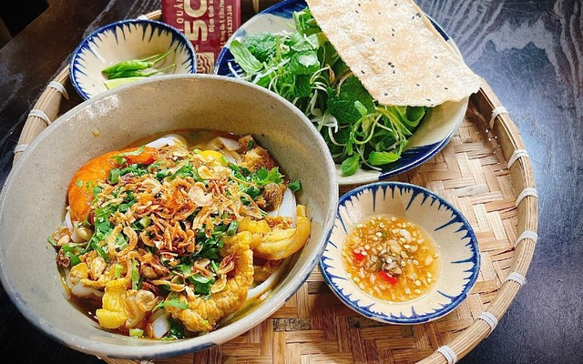 Mì Quảng 5 Cô - Khu phố Hưng Vượng 1