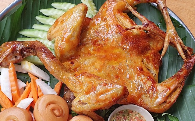 Gà Thái Tuấn - Gà Quay Mắm Nhĩ Cơm Lam - Phạm Văn Đồng