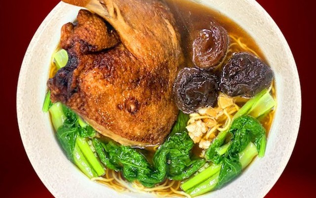 Mì Vịt Tiềm Hải Ký - Lê Văn Việt