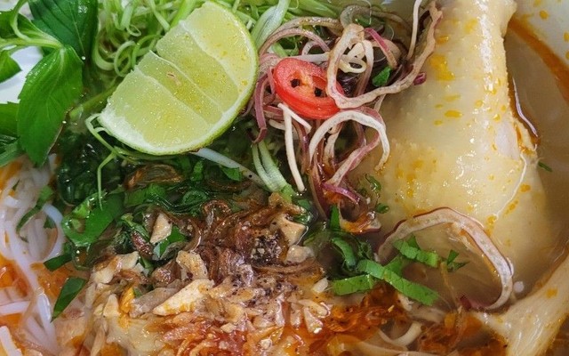 Quán Ăn Chánh Nghĩa - Bánh Canh Gà & Cháo Sườn