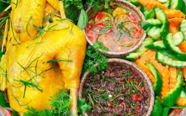 Gà Ủ Muối Hoa Tiêu Lộc Phát - Lê Văn Sỹ