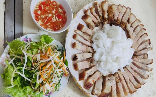 Q-BO Foods & Drinks - Heo Quay Miếng