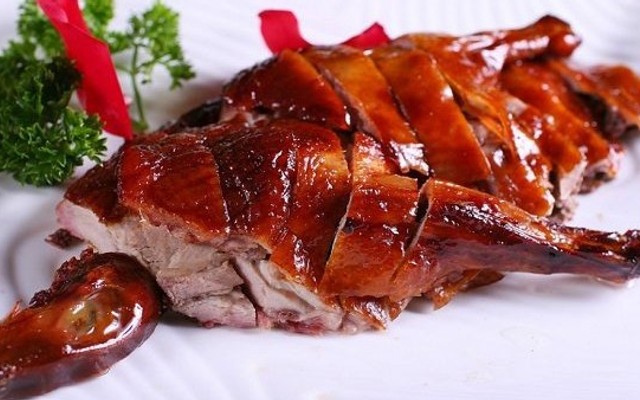 Vịt Quay Heo Quay Vĩnh Tường Ký - Lê Quang Sung