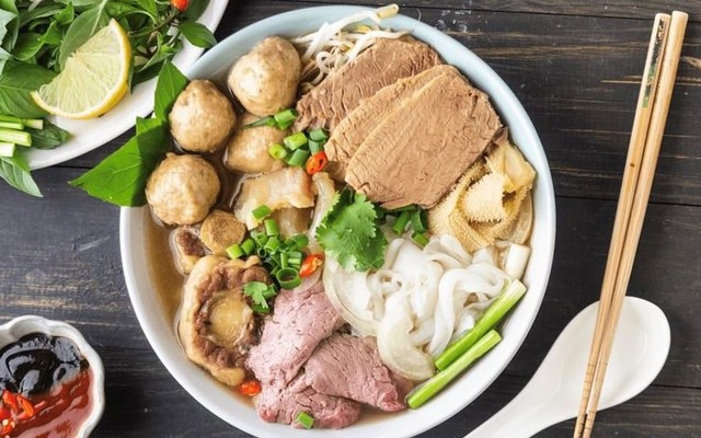 Phở Ông Thuận - Bùi Thị Xuân