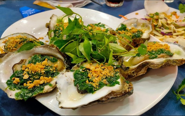 Hải Sản Huyền Trâm -  Đường B1 KDC Phú Thịnh