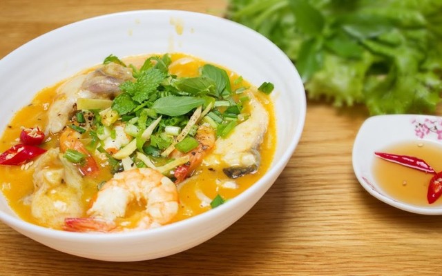 Quán O Vân - Bánh Canh Cá Lóc - 332 Lê Viết Thuật