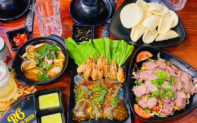 B6 Food And Beer - Mẹt Gà & Lẩu Gà Tiềm Ớt Hiểm - Đường N1