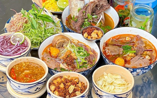 Gánh Huế - Bún Bò - Ung Văn Khiêm