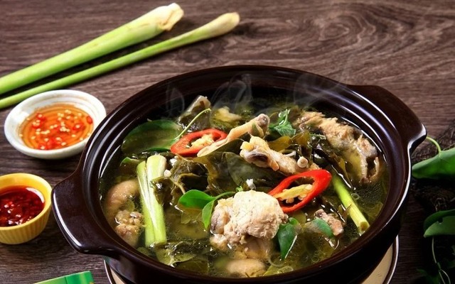 Quán Gà Nướng Nếp - Lẩu Gà Lá Giang & Lá É - Gà Rang Muối - Châu Thị Vĩnh Tế
