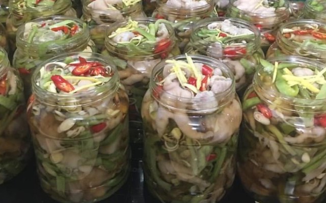 Đặc Sản Tiến Vua - Chân Gà & Gân Bò Muối Rau Tiến Vua - Đồng Me