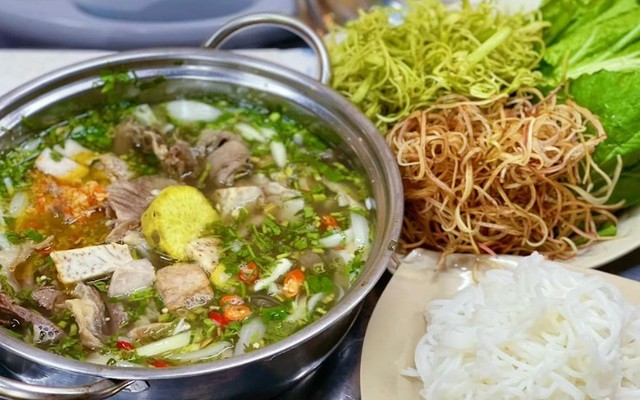 Tiệm Lẩu Bò Giáo Sĩ - Trần Phú