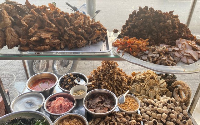 Mỳ Thái Tomyum - DFOOD - 219 Bạch Đằng