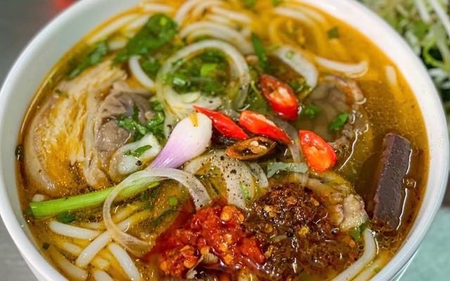 Quán Tư - Bún Bò & Bún Riêu - Huyền Trân Công Chúa