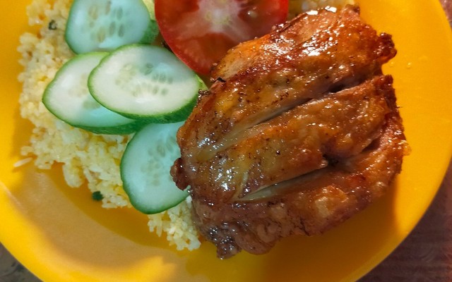 Thanh Tuyền - Cơm Chiên Gà Xối Mỡ - Đường 30 Tháng 4