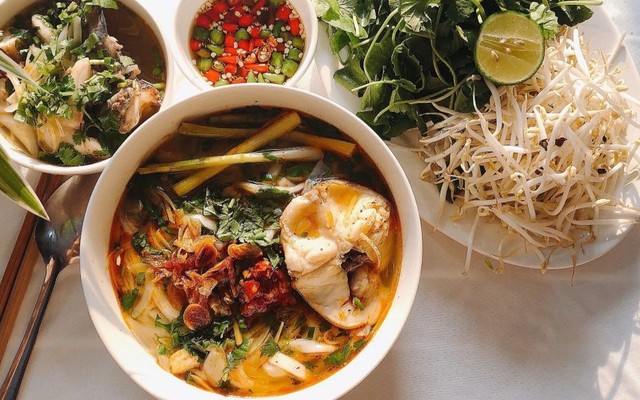 Hoàng Dũng - Bánh Canh Cá Lóc & Bún Hải Sản